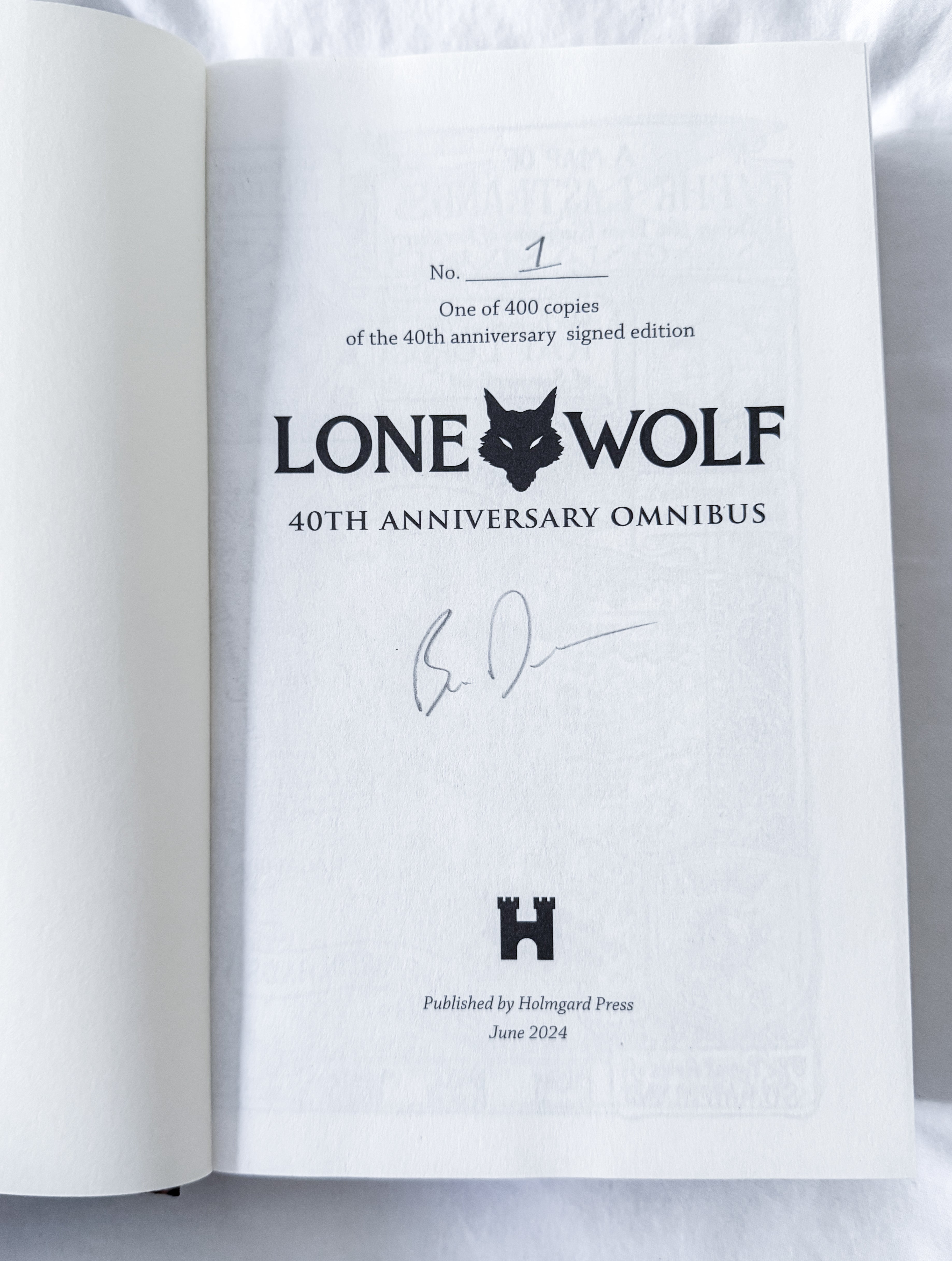 AUCTION: Copy no.1 of 400. 40th Anniversary Edition Omnibus (Signed & Numbered)